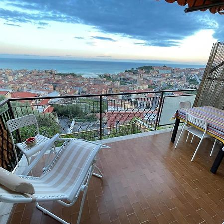 Thekeystudio, La Casa Del Mare Azzurro With Seaview Ventimiglia Luaran gambar