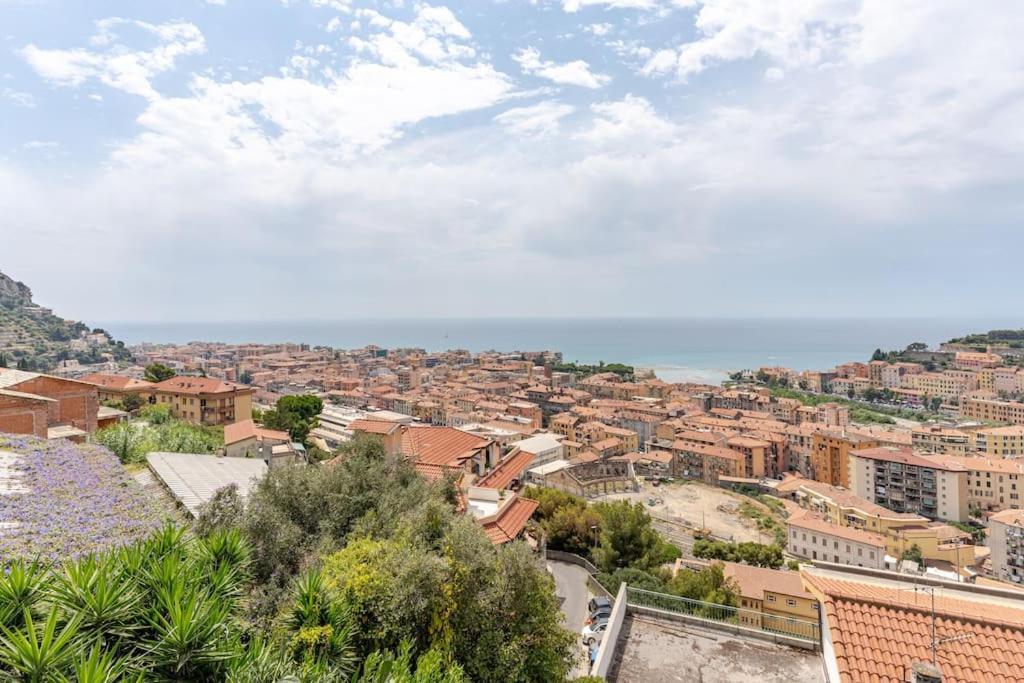 Thekeystudio, La Casa Del Mare Azzurro With Seaview Ventimiglia Luaran gambar