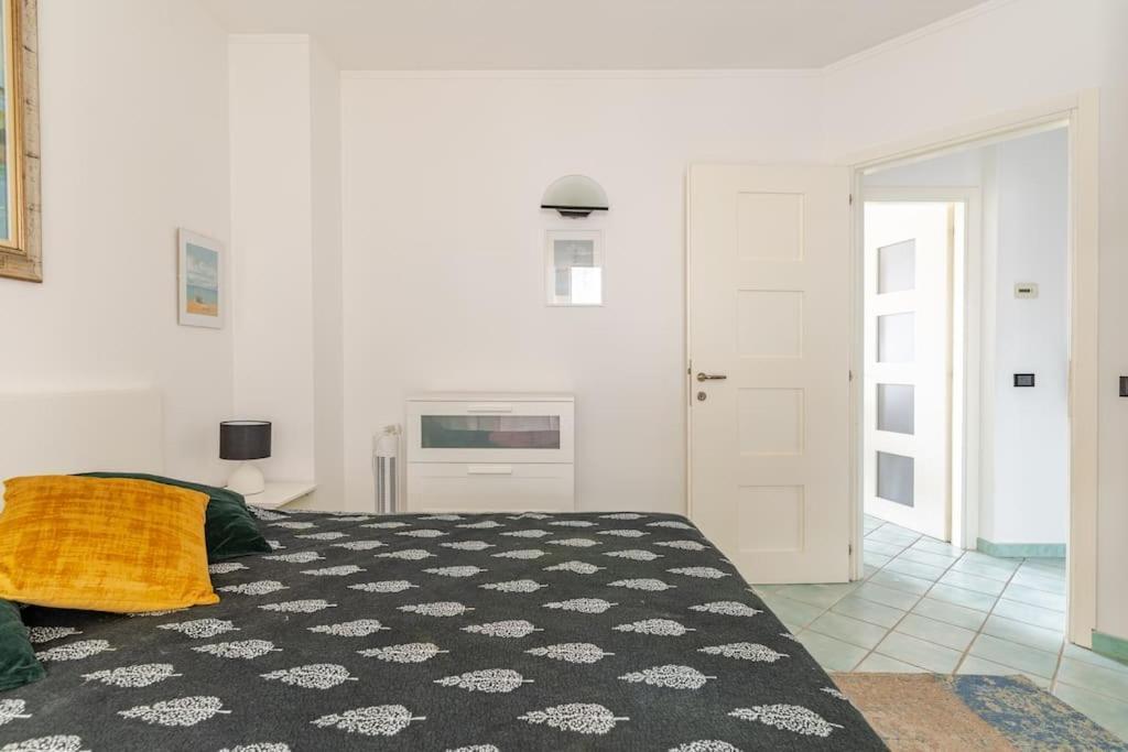Thekeystudio, La Casa Del Mare Azzurro With Seaview Ventimiglia Luaran gambar